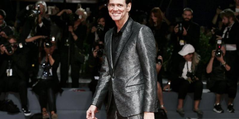 Jim Carrey felfedte, miért döntött úgy, hogy mégis visszatér karrierje színpadára, annak ellenére, hogy korábban úgy tűnt, lezárja azt.