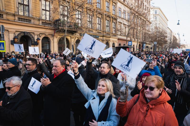 A bírók szakszervezete határozottan elutasította a TV2 által megfogalmazott vádakat, amelyek szerint a szombati demonstráción nem képviseltették magukat bírók.