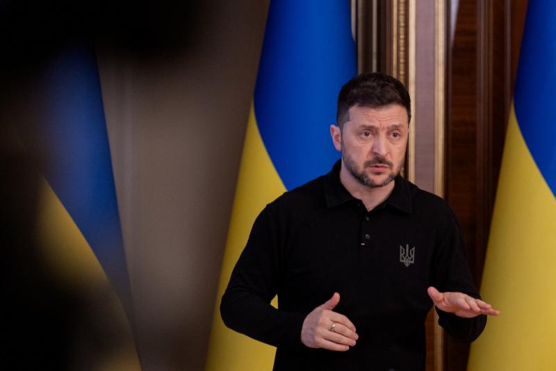 Zelenszkij határozottan elutasítja a tűzszünet lehetőségét, amennyiben a hadseregének vissza kellene vonnia azokat a csapatokat, amelyek még nem foglaltak el területeket.
