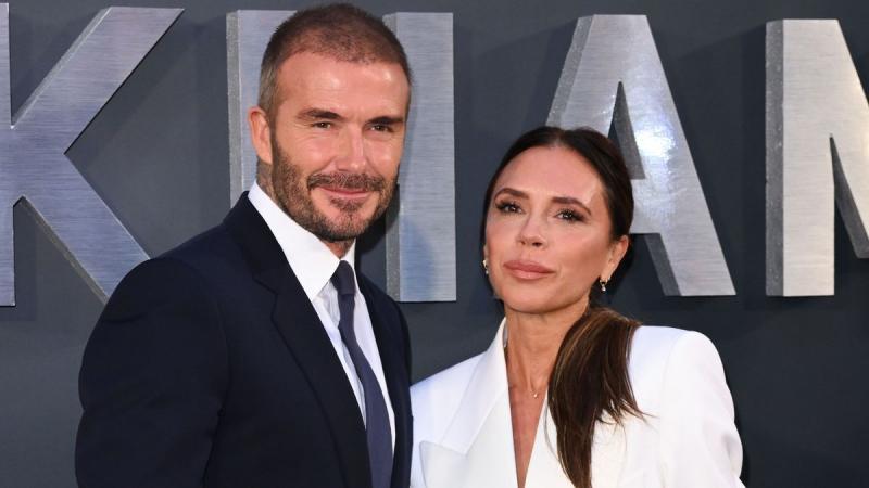 David Beckham szívhez szóló üzenetet írt feleségének, amelyben kifejezte, mennyire fontos számára a kapcsolatuk. A családi ellentétek helyett most inkább az egymás iránti szeretetükre és támogatásukra helyezik a hangsúlyt.