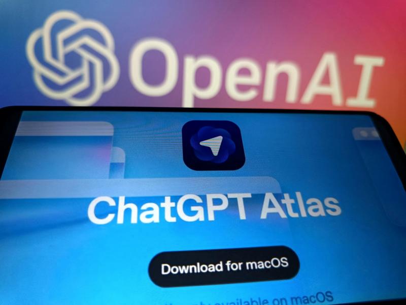 Az OpenAI bemutatta saját, a ChatGPT technológiájára épülő böngészőjét, amely új dimenziókat nyit meg az online élmények terén.
